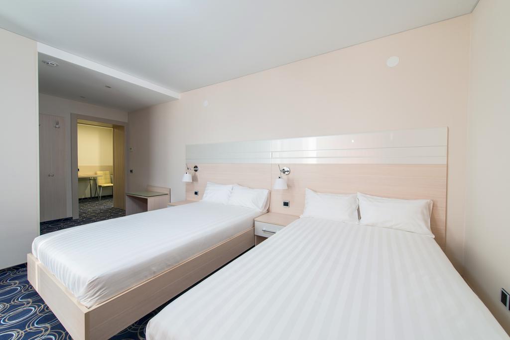 Apart Hotel 92/2 Karagandy Eksteriør billede
